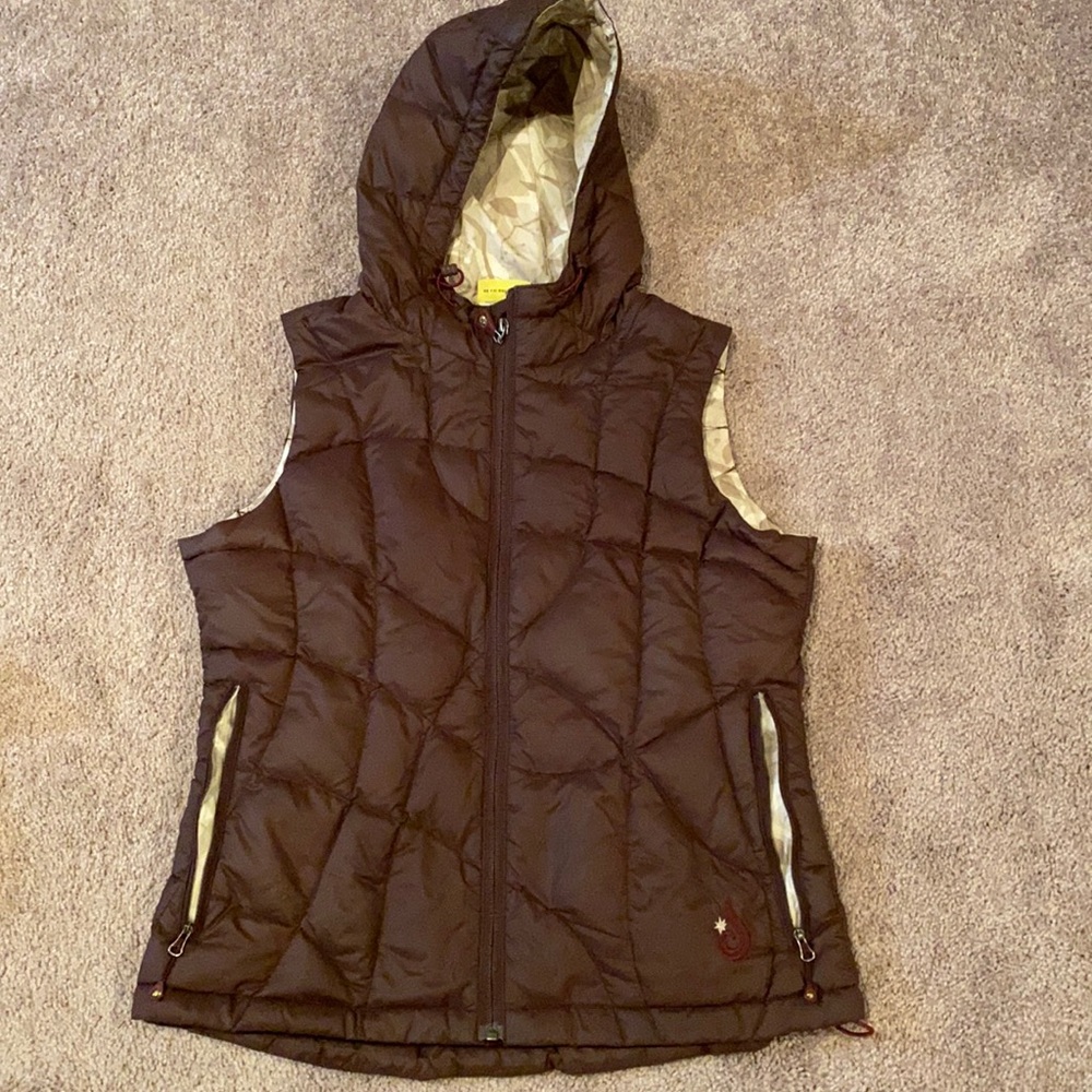 Thin Puffer Vest - image 1